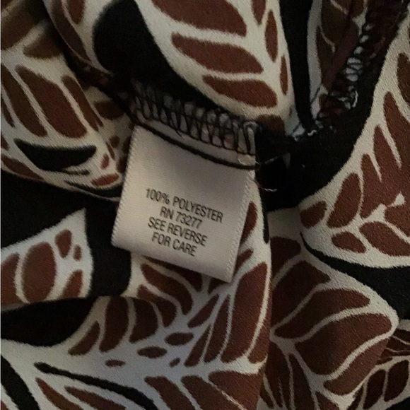 Sleeveless Leaf Print Blouse hi lo 2x - Picture 10 of 10